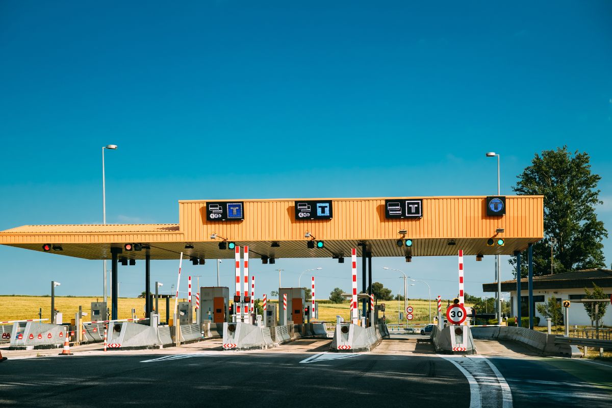 Navigating the Roads of Tomorrow: The Role of Toll Management Systems in Modern Transportation